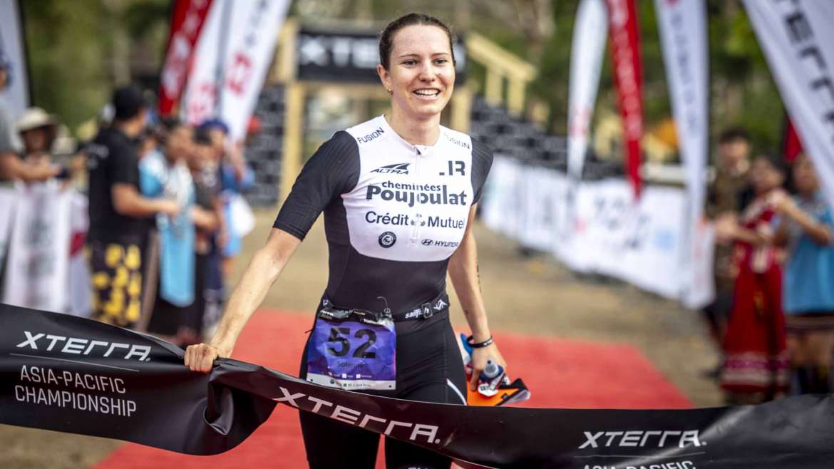 Solenne Billouin, triathlète professionnelle, dort sur des oreillers Petit Meunier
